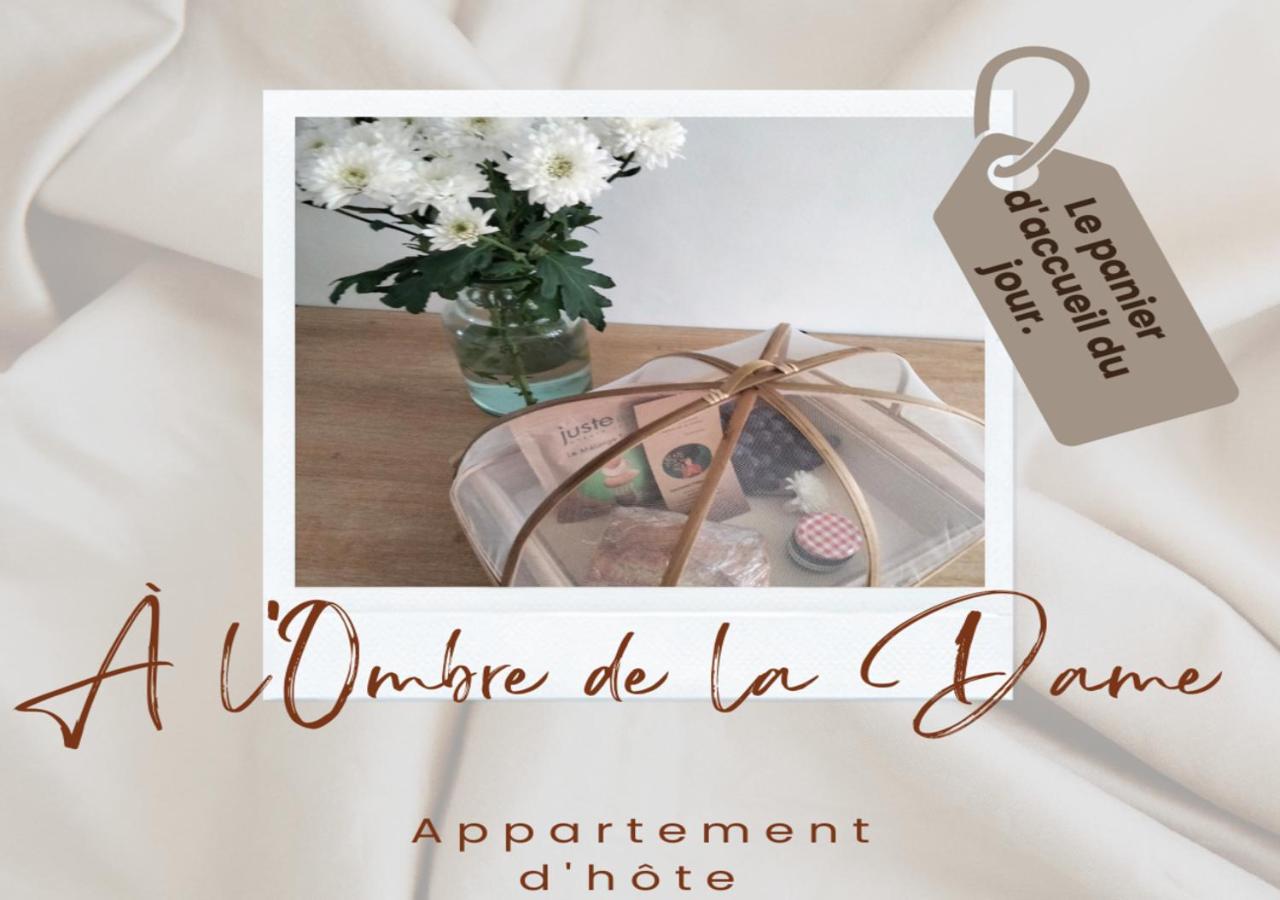 A L'ombre De La Dame *
